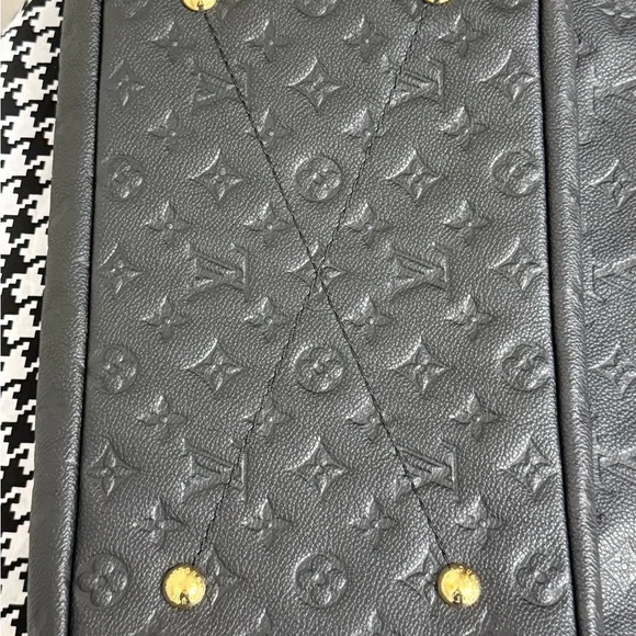 Mint Condition - 100% Authentic Louis Vuitton Artsy MM - Picture 10 of 16